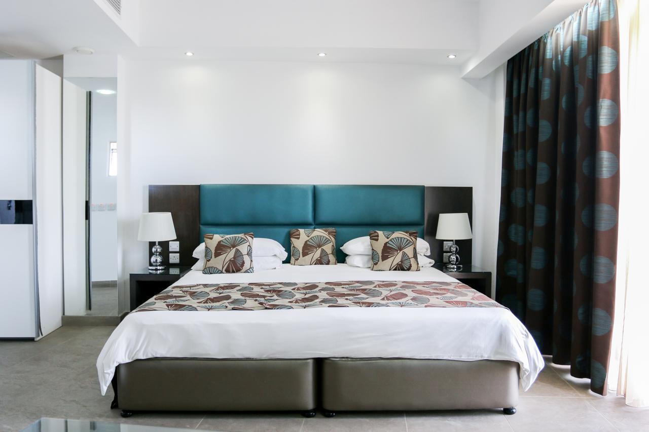 The Seafront Tower Suites Szálloda Sliema
